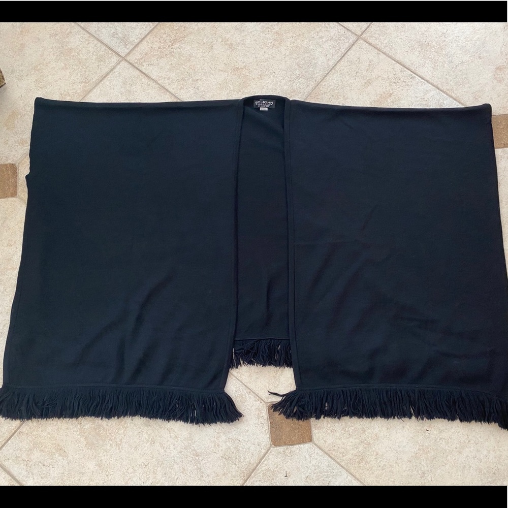 St. John Collection Santana Knit Shawl Poncho - Picture 4 of 8